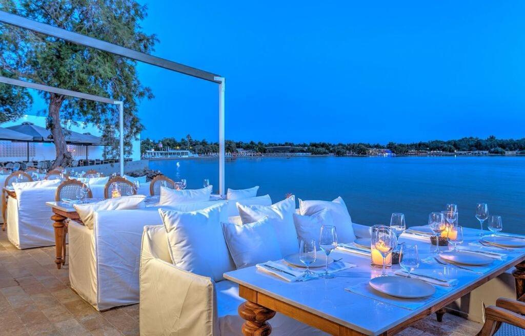 Glyfada Seabreeze Apartment Athen Exterior foto